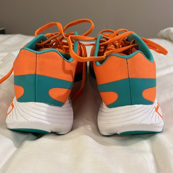 Topo Men’s Specter Running Shoe (size 10.5, Orange/Seafoam), basically NWOT - Picture 5 of 6